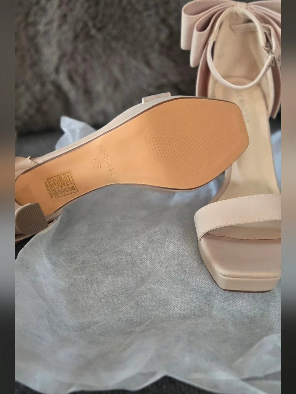 Nude Bow Accent Stiletto Heels - Women's Dress Pumps